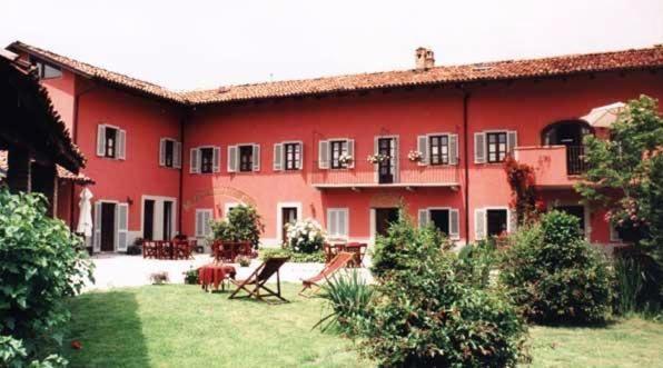 بارولو Agriturismo Il Gioco Dell'Oca المظهر الخارجي الصورة