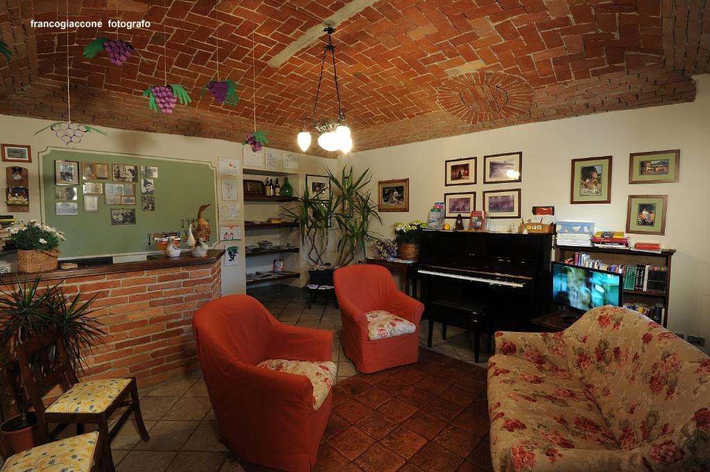 بارولو Agriturismo Il Gioco Dell'Oca المظهر الخارجي الصورة